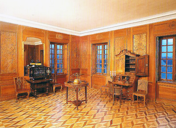 Дубовый кабинет Петра I в Большом Петергофском дворце